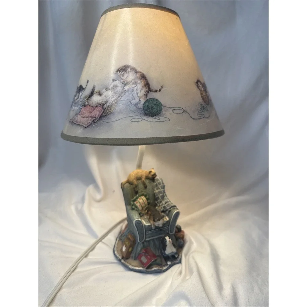 Vintage Cat Lady Table Lamp Chair Cats Kittens Yarn Comfy Chair Resin Grannycore